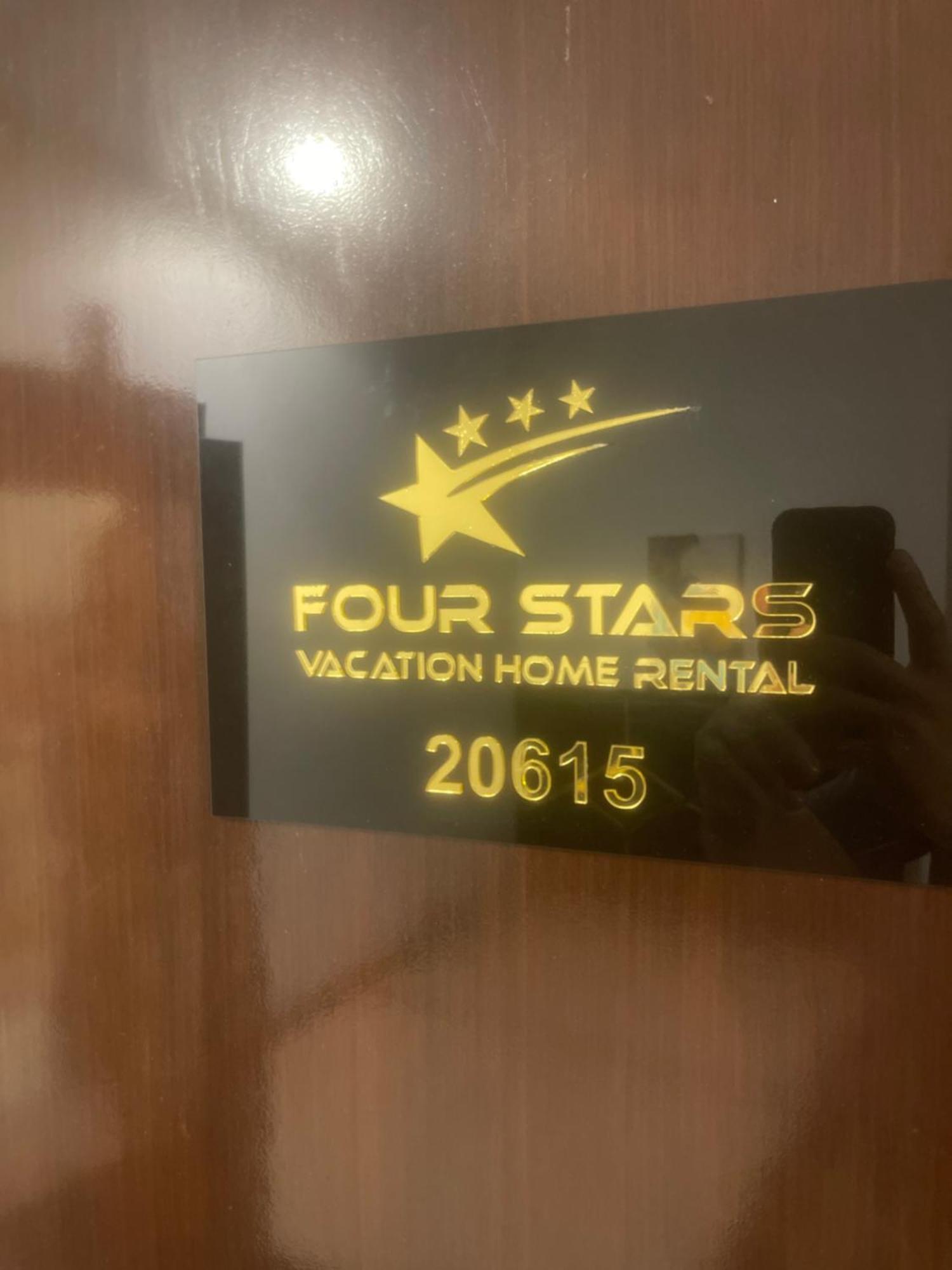 Four Stars Hostel Dubai Eksteriør billede