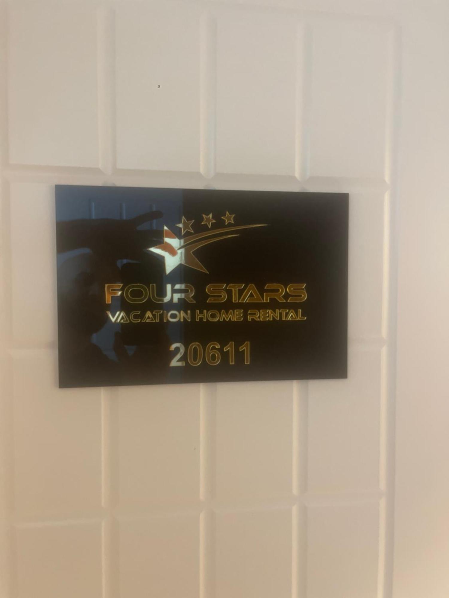 Four Stars Hostel Dubai Eksteriør billede