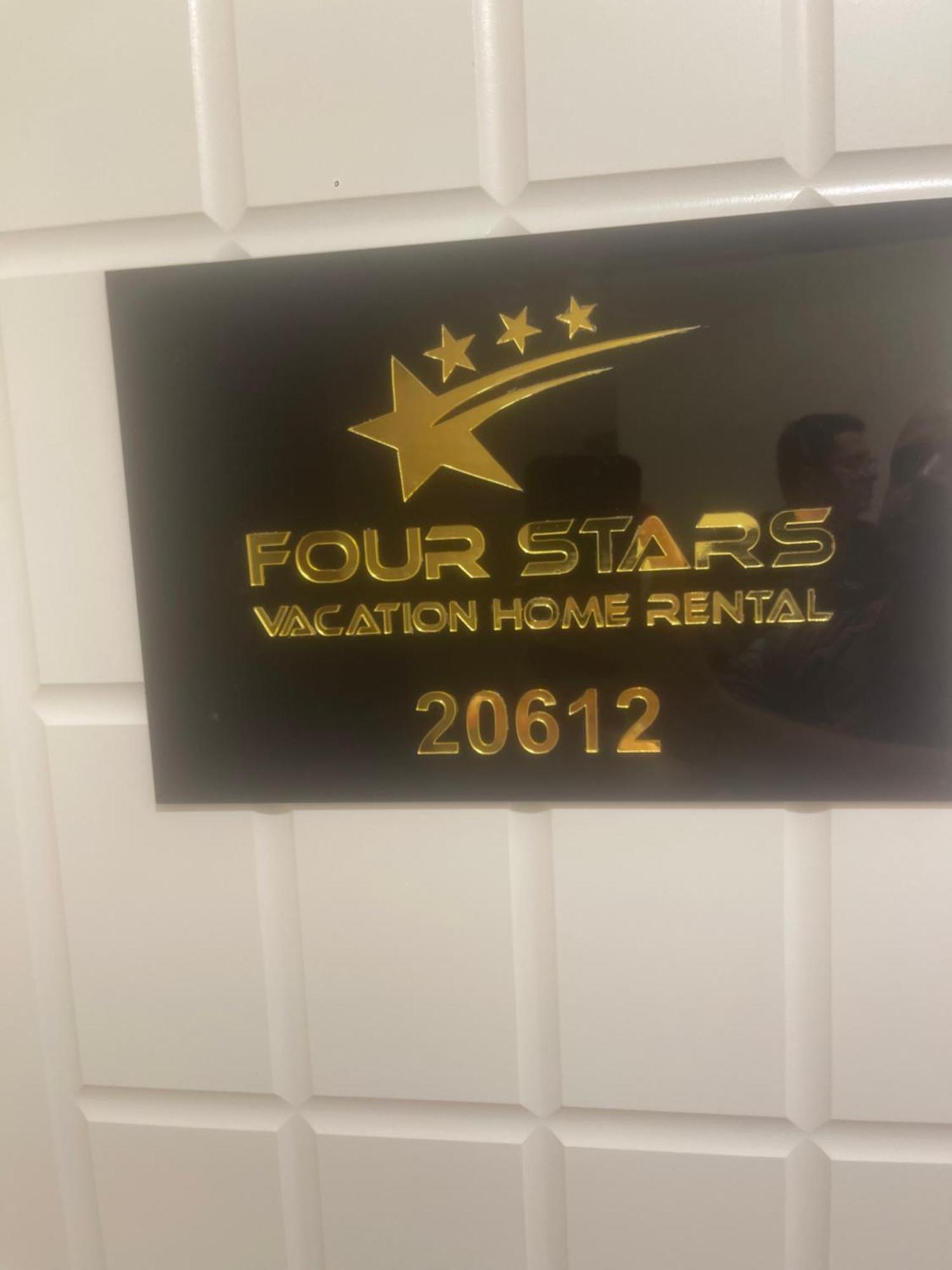 Four Stars Hostel Dubai Eksteriør billede
