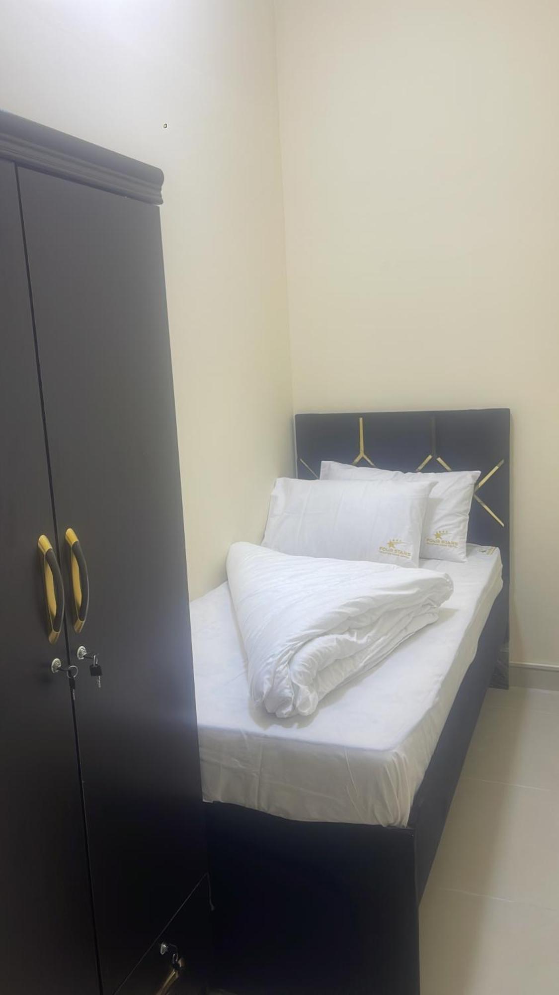 Four Stars Hostel Dubai Eksteriør billede
