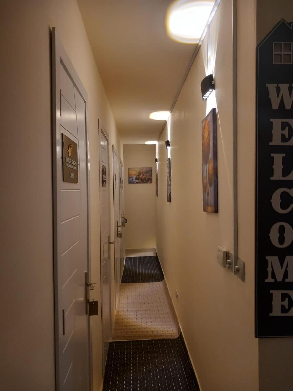 Four Stars Hostel Dubai Eksteriør billede