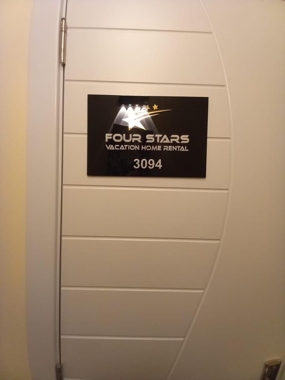 Four Stars Hostel Dubai Eksteriør billede