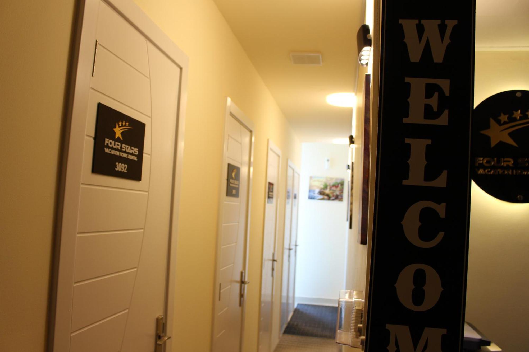 Four Stars Hostel Dubai Eksteriør billede