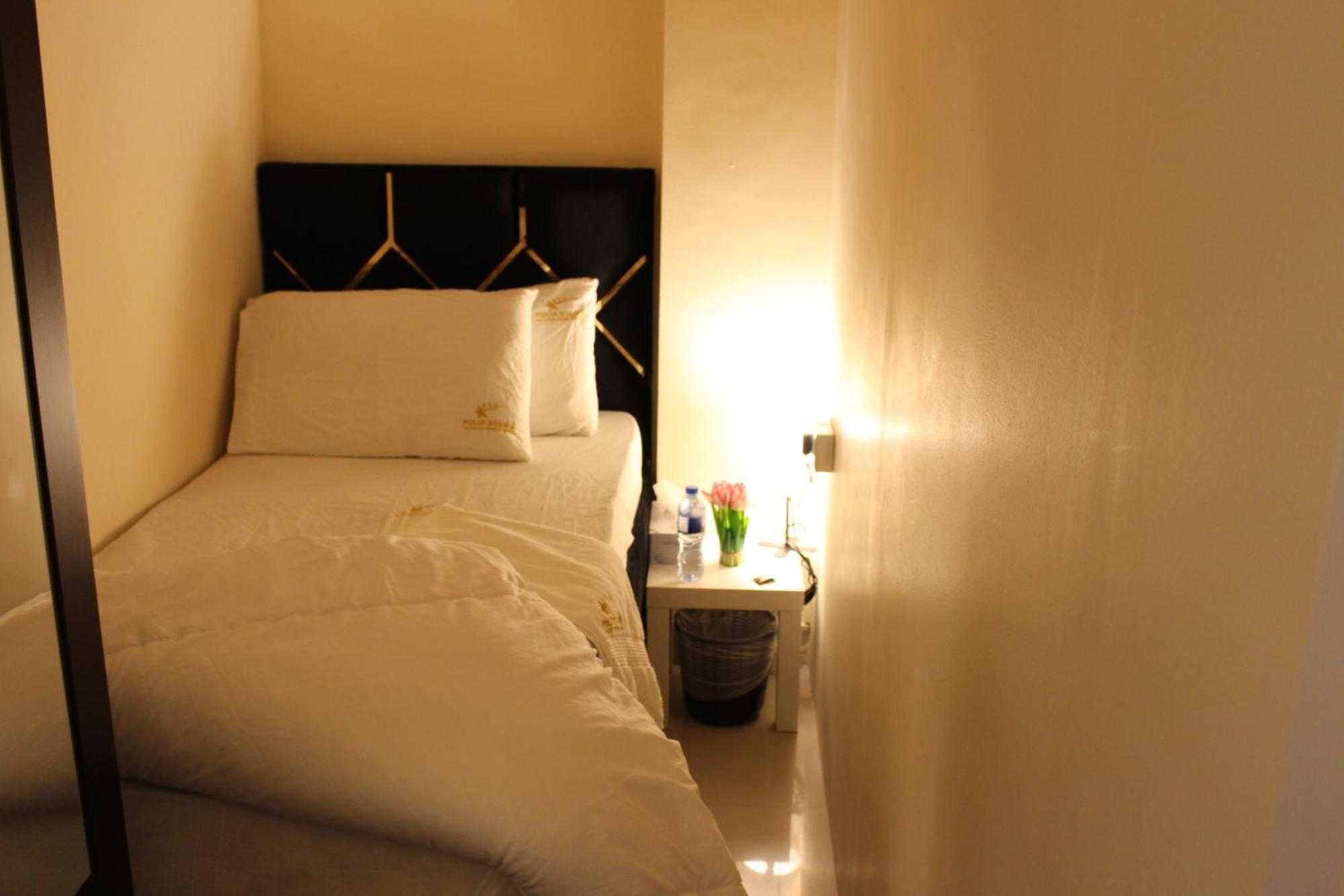 Four Stars Hostel Dubai Eksteriør billede