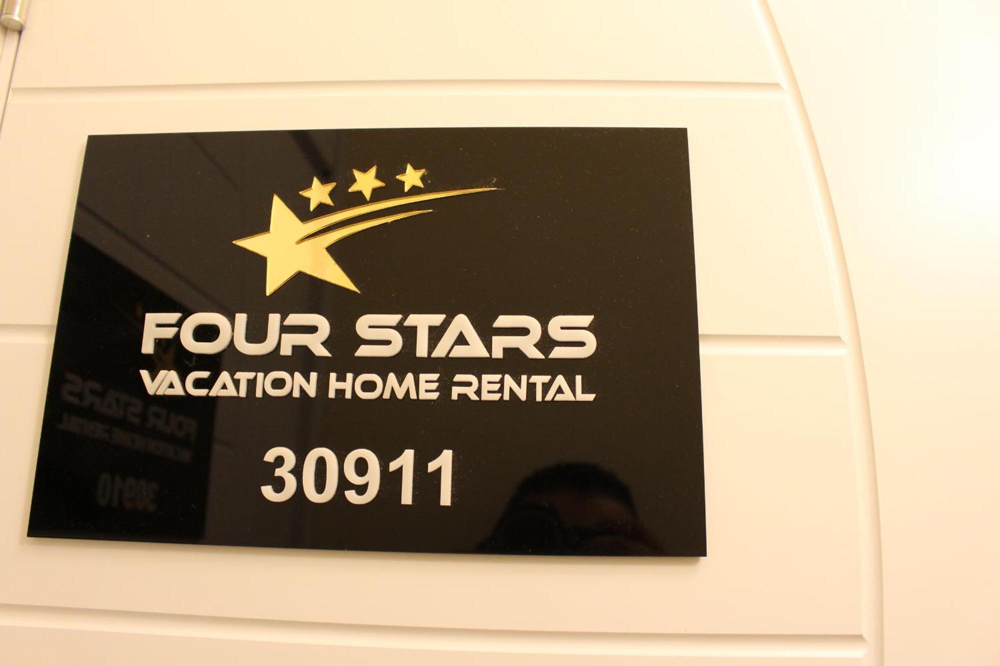 Four Stars Hostel Dubai Eksteriør billede
