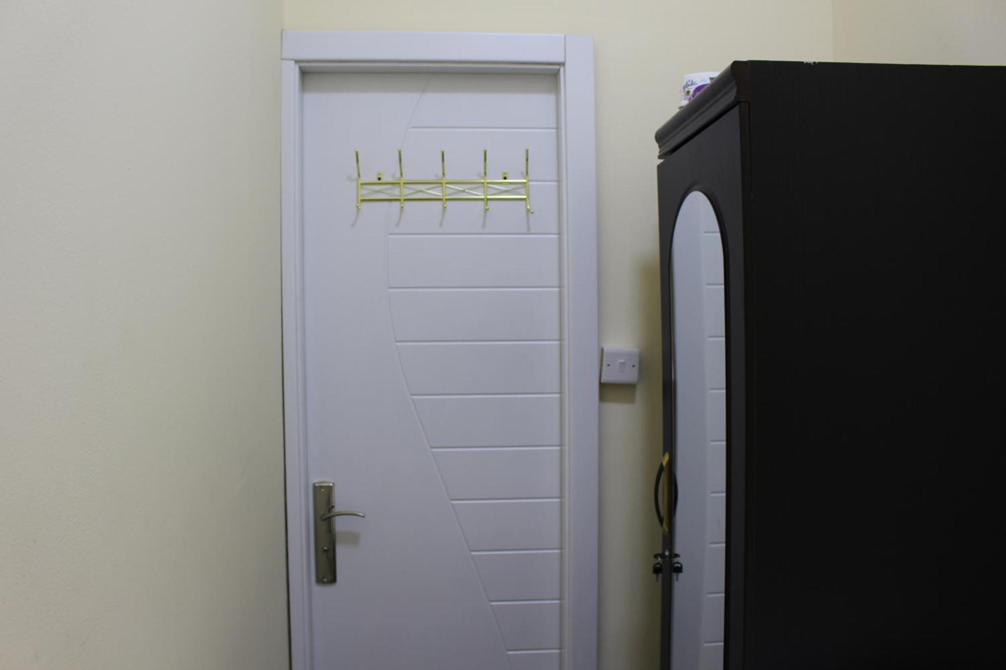 Four Stars Hostel Dubai Eksteriør billede