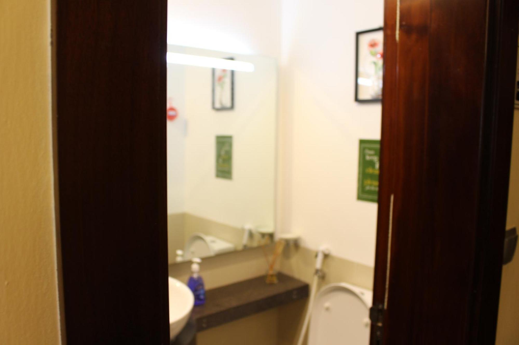 Four Stars Hostel Dubai Eksteriør billede