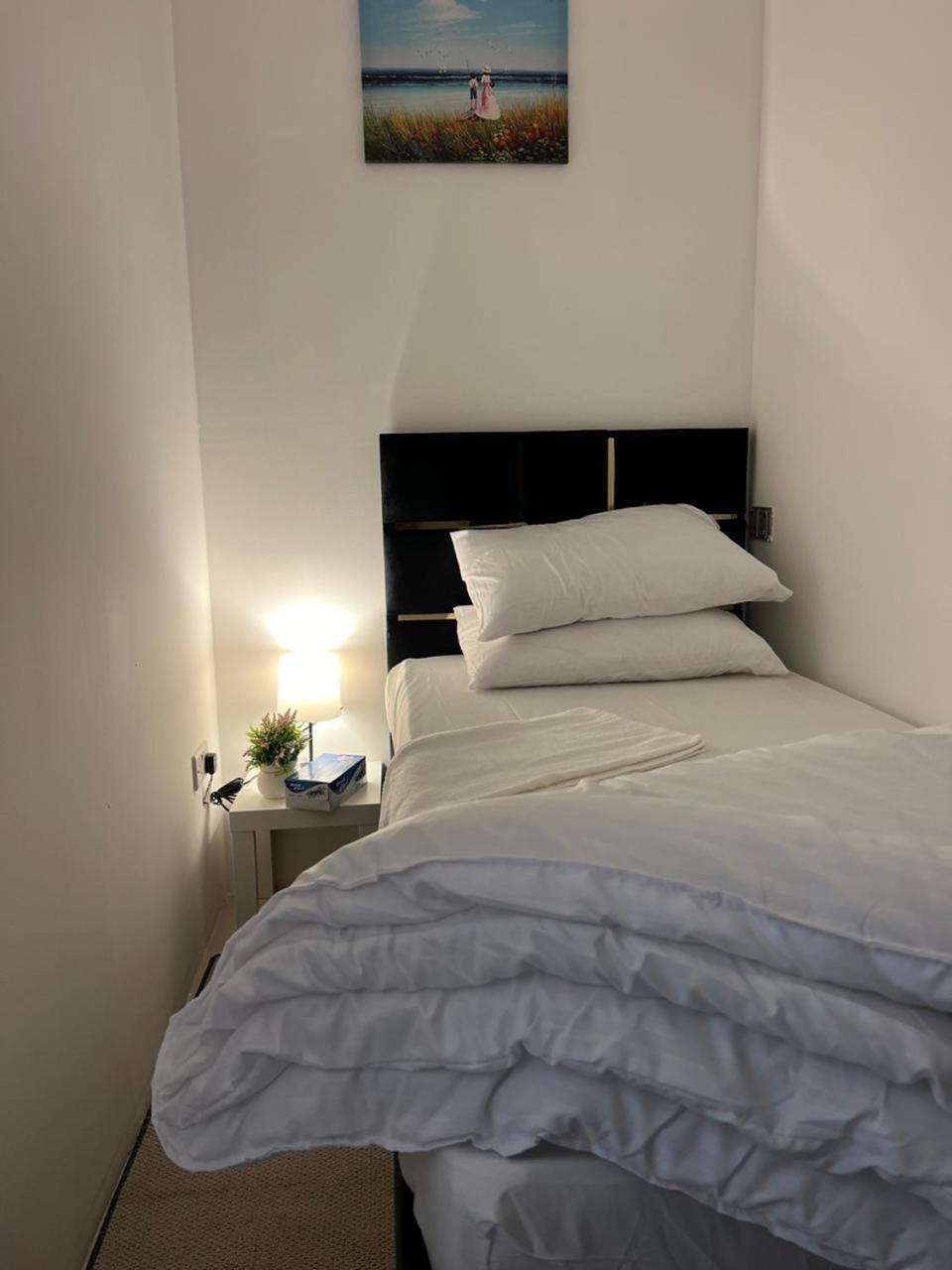 Four Stars Hostel Dubai Eksteriør billede